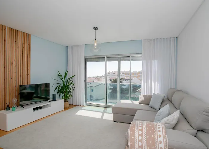Salomao Luminous Apartment